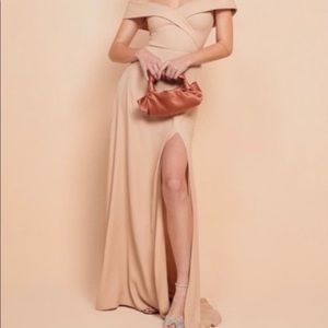 Reformation NWT Redford champagne v neck dress